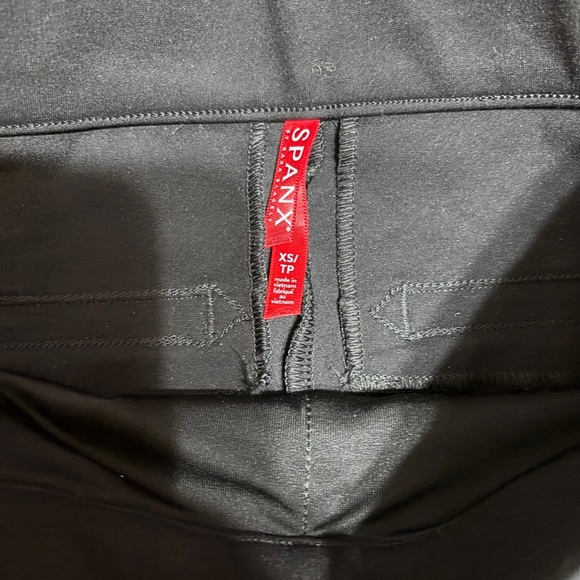 Like New SPANX BACKSEAM SKINNY PANT Black Womens SZ XS Chino Split Ankle Classic - Picture 7 of 7